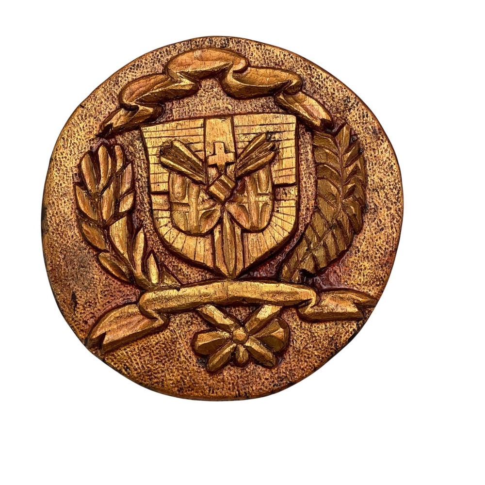 Hand Carved Wood‎ Wall Plaque Gold 5.5 Inch